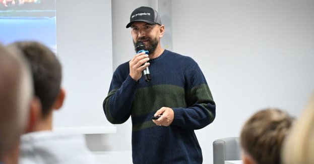 23 września 2026 roku w Miejskiej Bibliotece Publicznej w Mogilnie odbyło się spotkanie z podróżnikiem, który opowiadał o wyprawie wodami Amazonki.